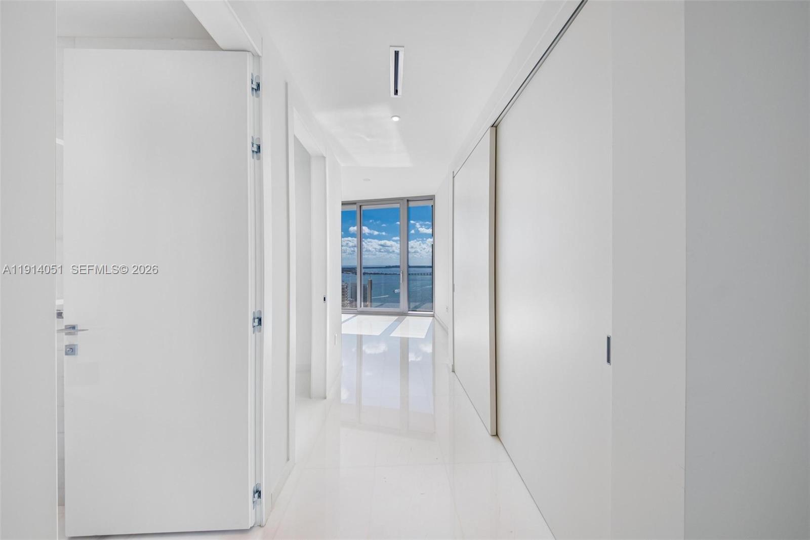 300 Biscayne Boulevard Way #3506W, Miami FL 33131