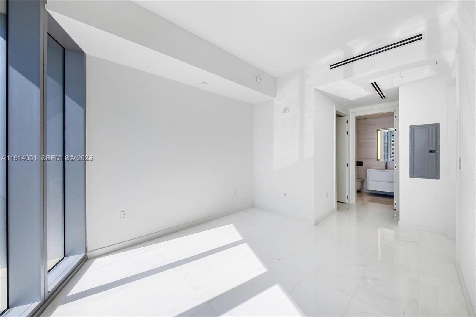 300 Biscayne Boulevard Way #3506W, Miami FL 33131