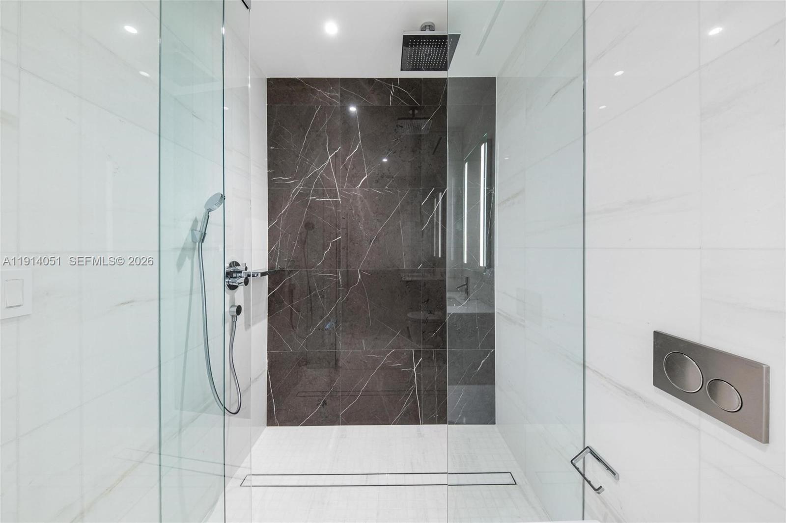 300 Biscayne Boulevard Way #3506W, Miami FL 33131
