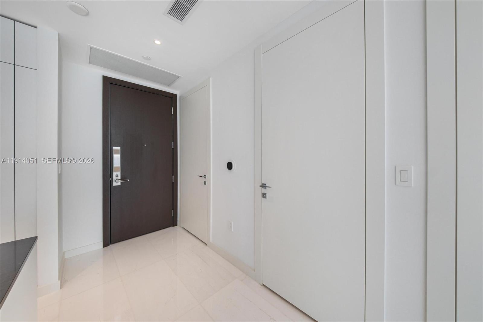 300 Biscayne Boulevard Way #3506W, Miami FL 33131