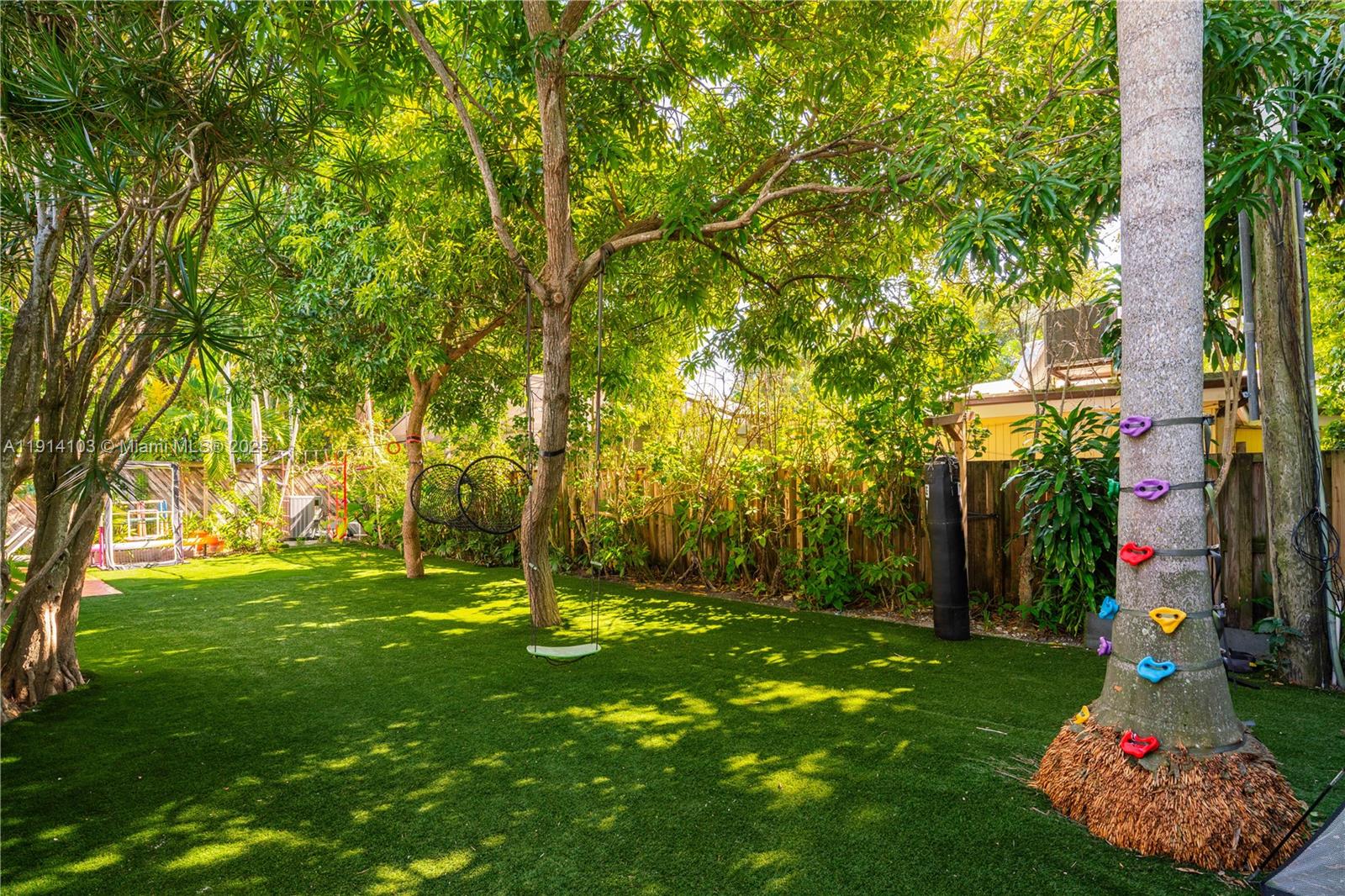 3765 Carmen Ct, Coconut Grove FL 33133