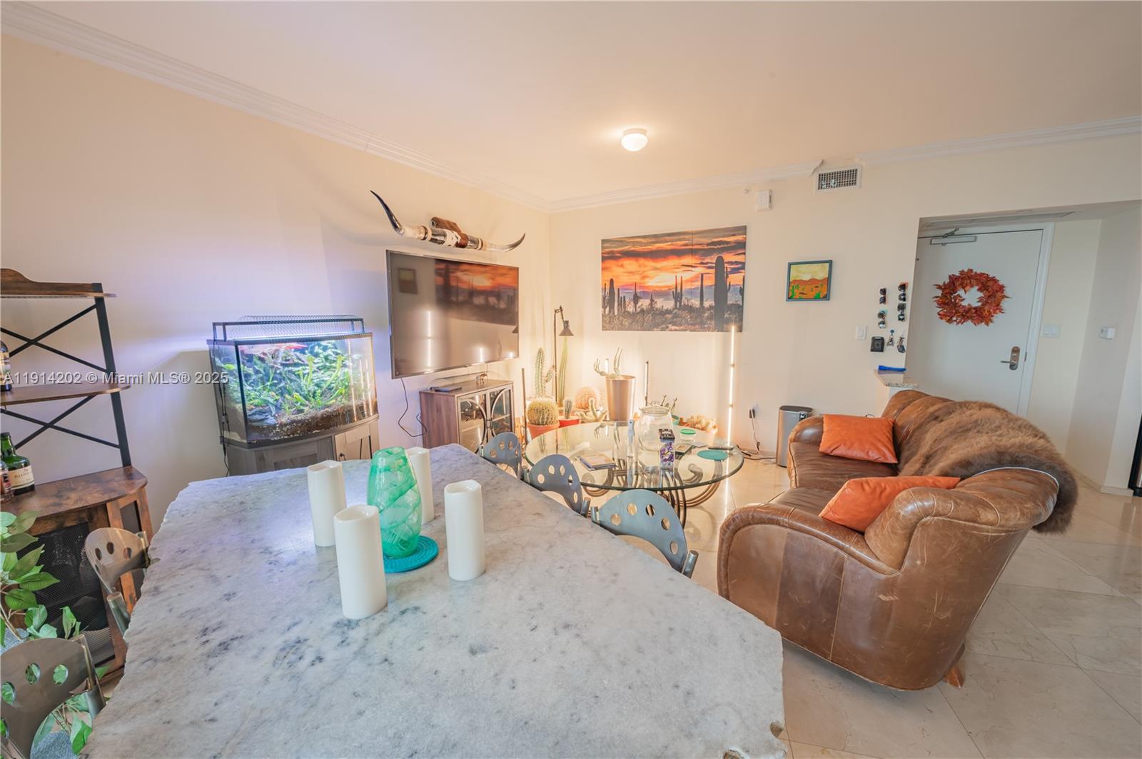 19900 E Country Club Dr #1214, Aventura FL 33180