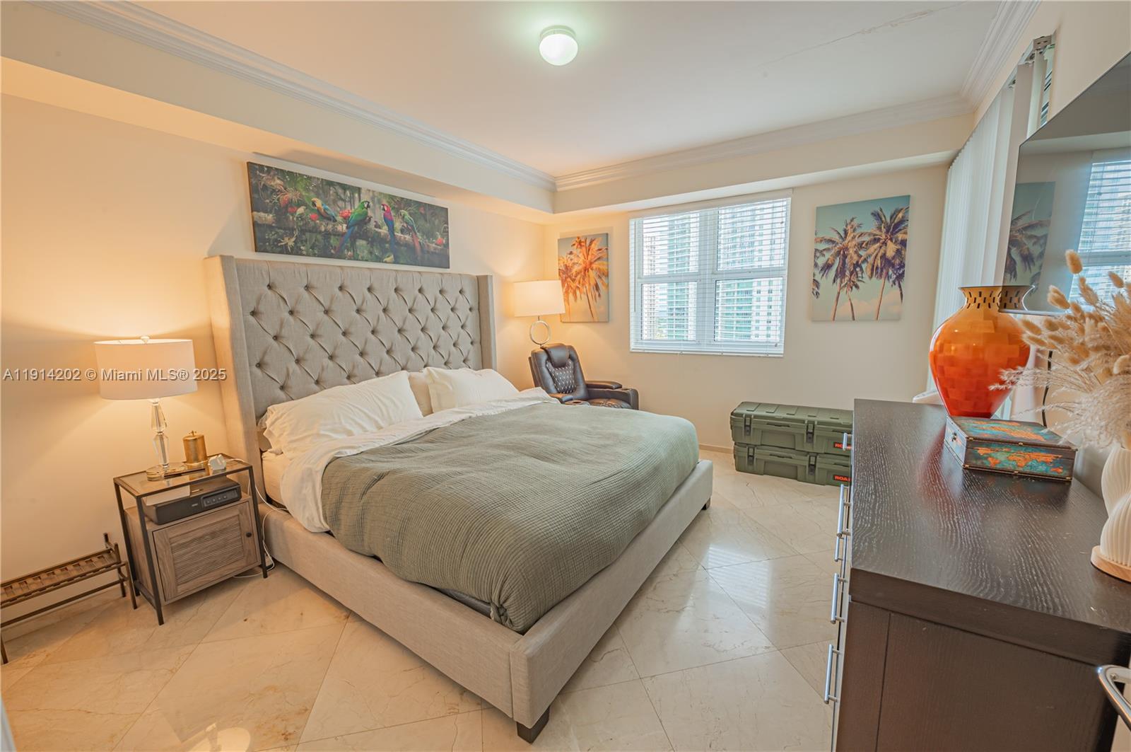 19900 E Country Club Dr #1214, Aventura FL 33180