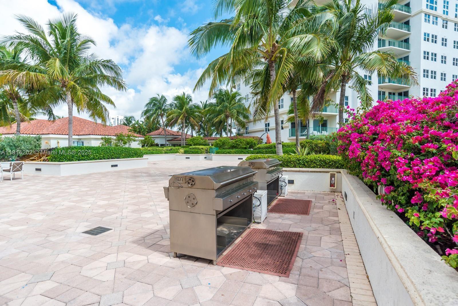 19900 E Country Club Dr #1214, Aventura FL 33180