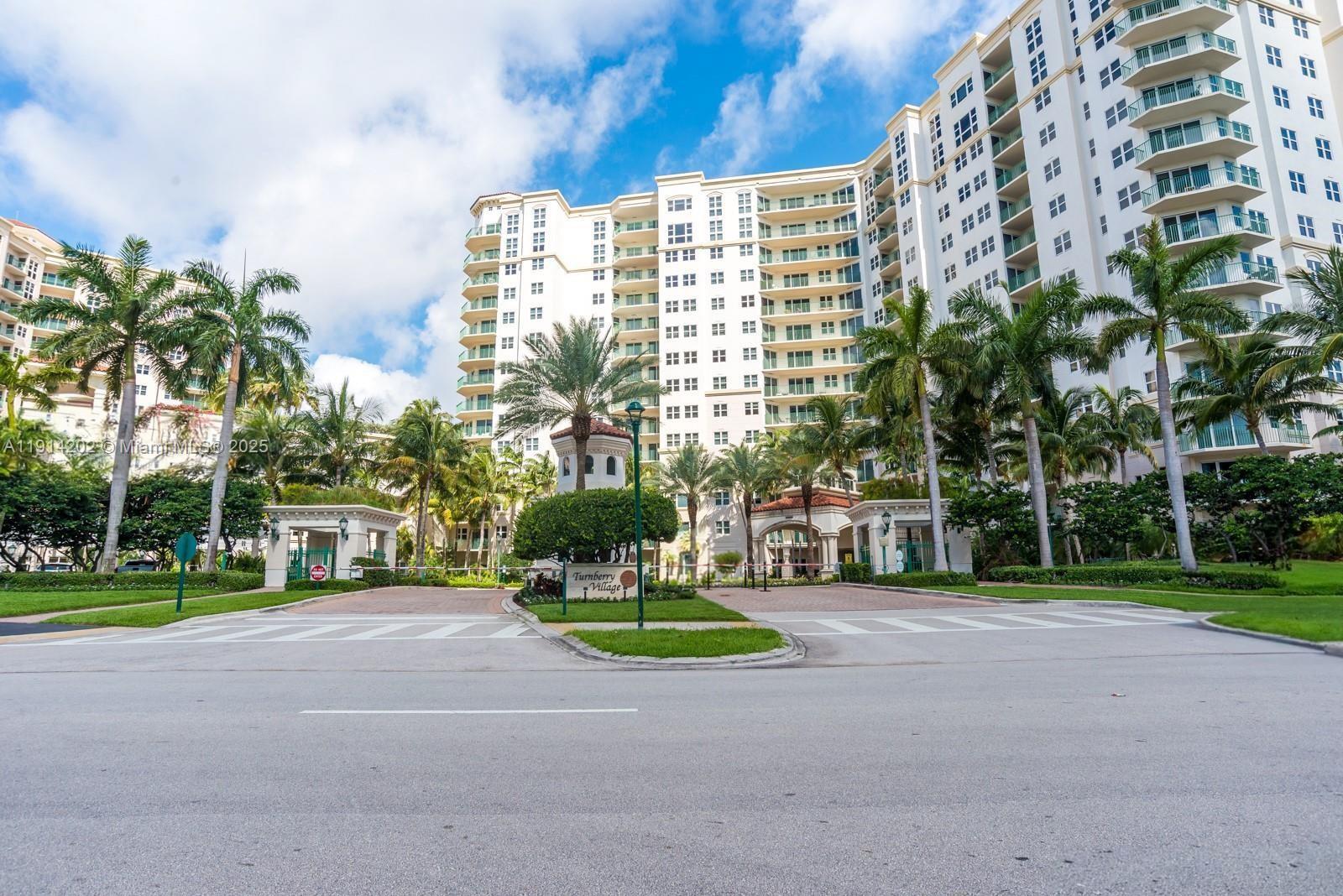 19900 E Country Club Dr #1214, Aventura FL 33180