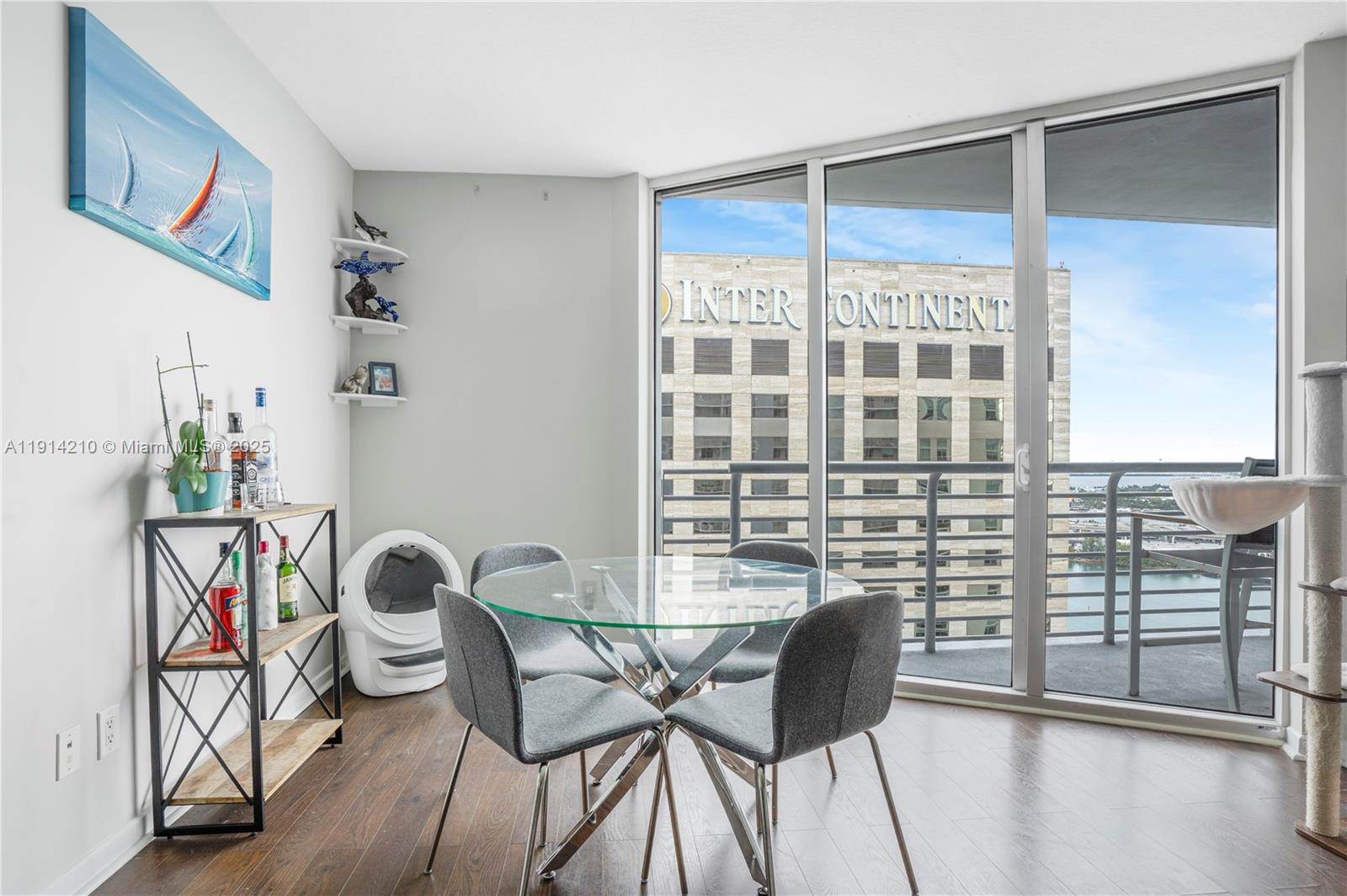 335 S Biscayne Blvd #3402, Miami FL 33131