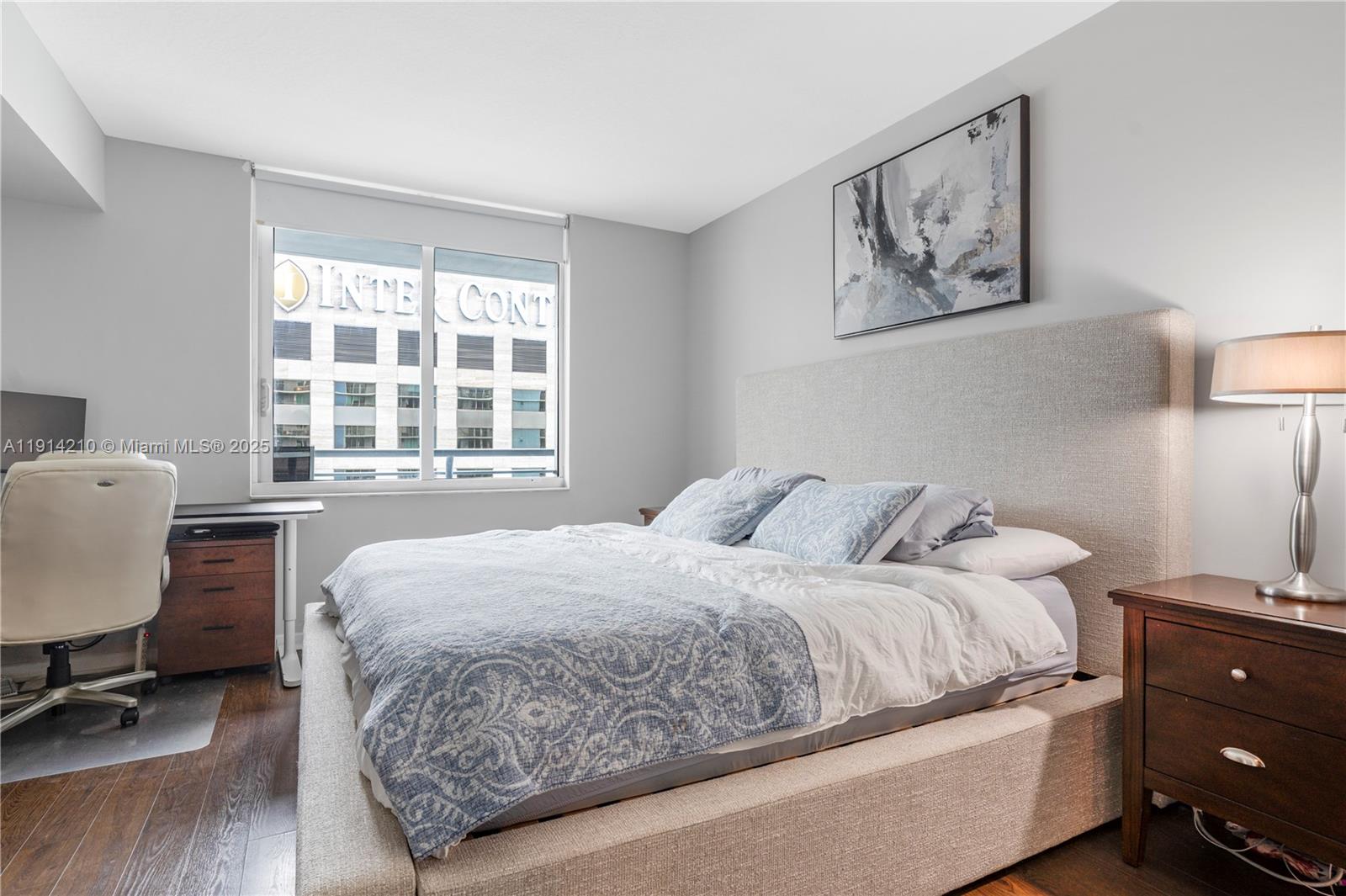 335 S Biscayne Blvd #3402, Miami FL 33131