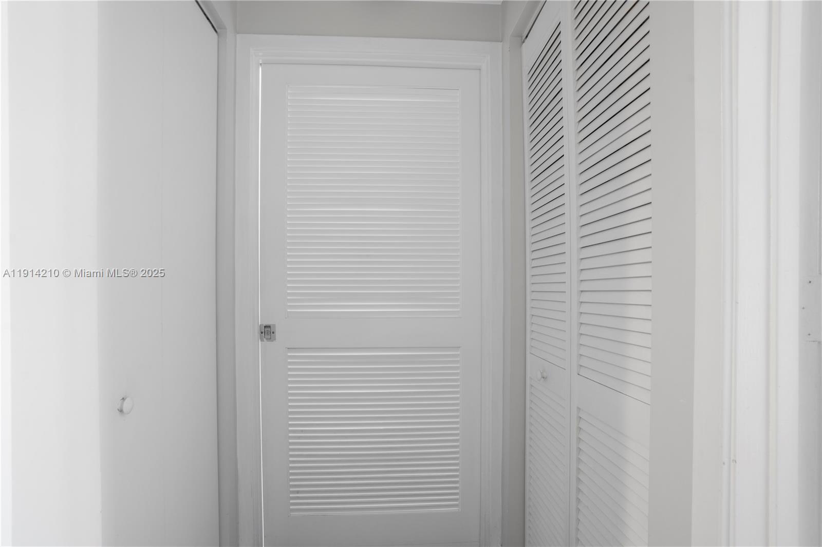335 S Biscayne Blvd #3402, Miami FL 33131