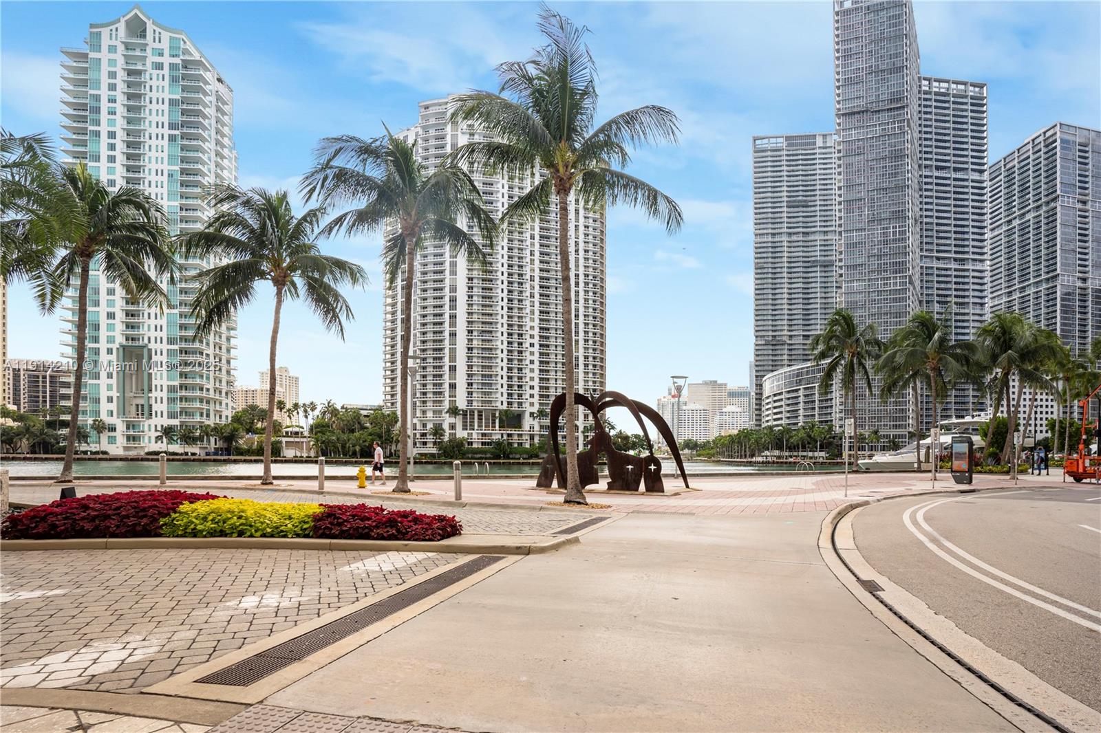 335 S Biscayne Blvd #3402, Miami FL 33131