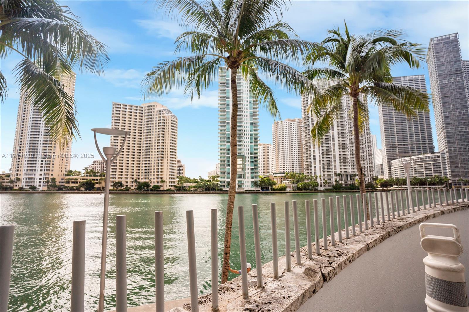 335 S Biscayne Blvd #3402, Miami FL 33131