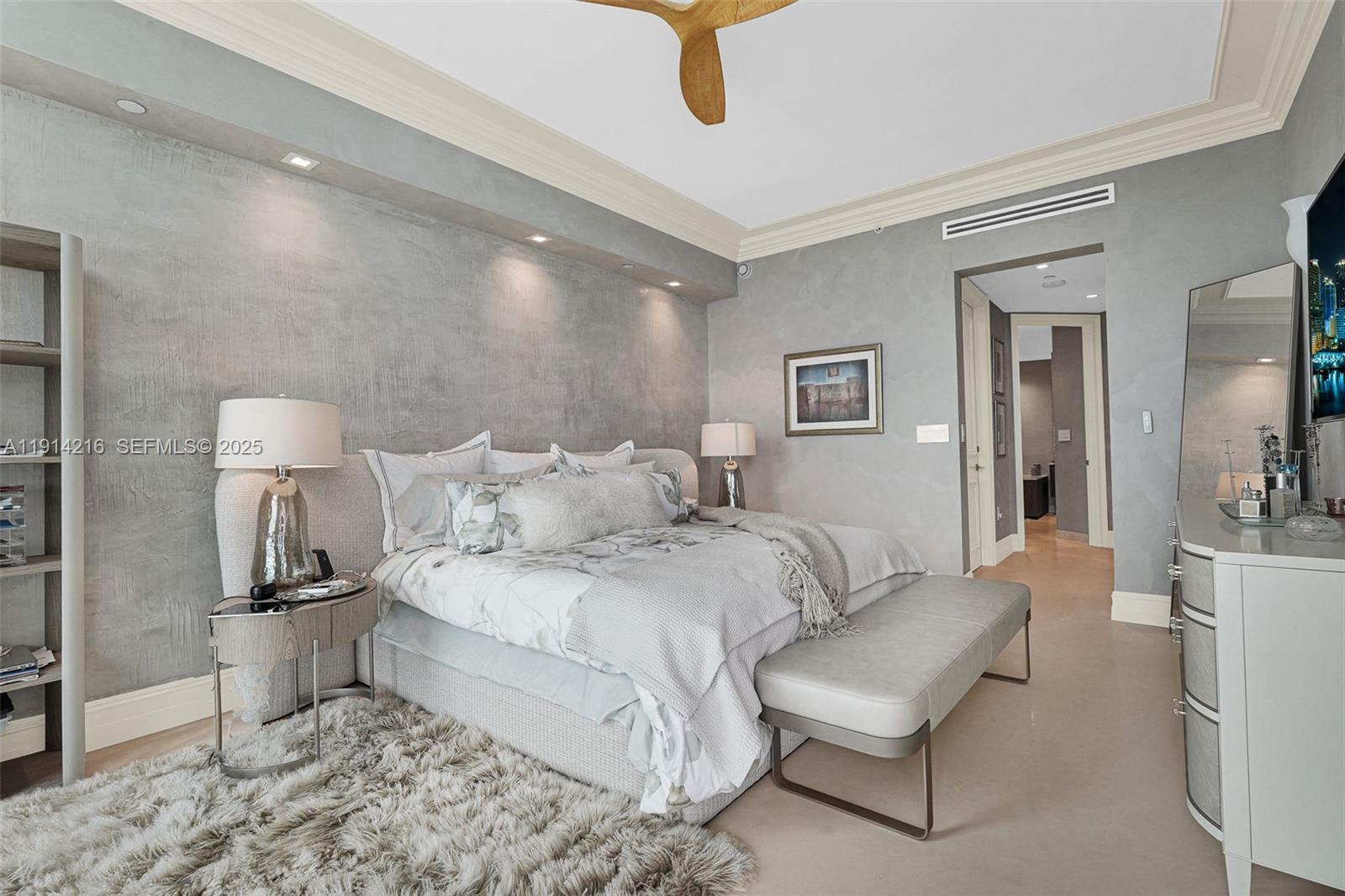 16047 Collins Ave #2102, Sunny Isles Beach FL 33160