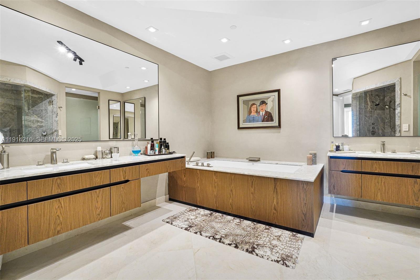 16047 Collins Ave #2102, Sunny Isles Beach FL 33160