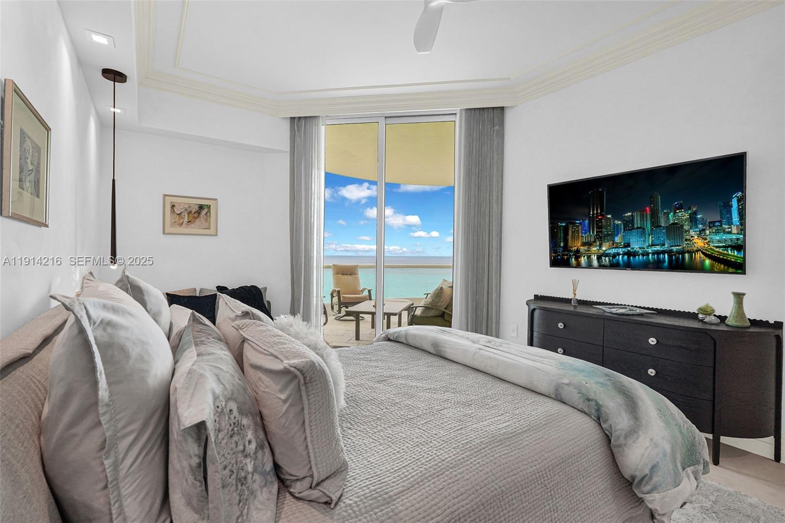 16047 Collins Ave #2102, Sunny Isles Beach FL 33160
