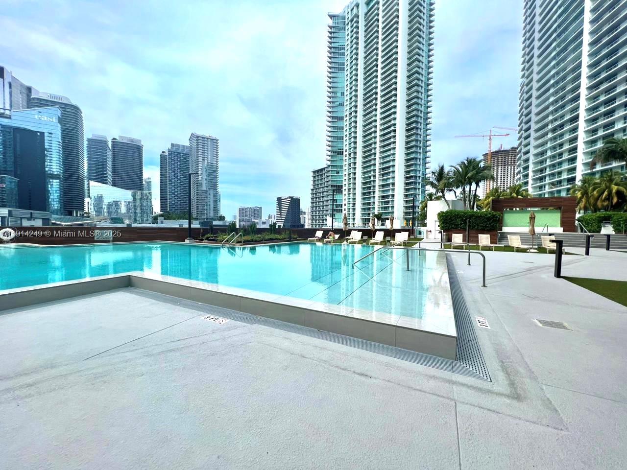 350 S Miami Ave #1502, Miami FL 33130