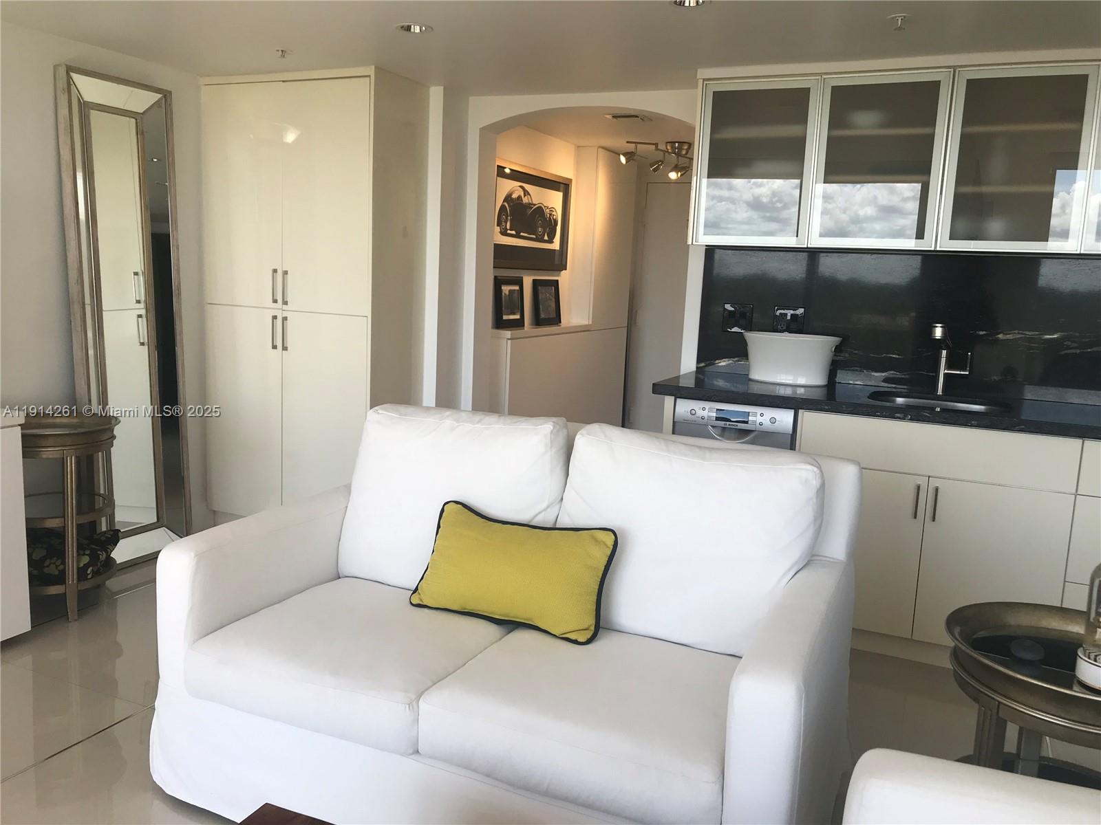 2951 S Bayshore Dr #904, Miami FL 33133