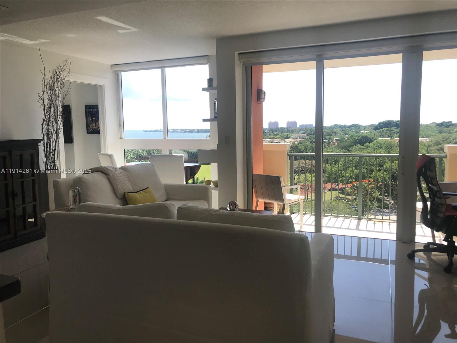 2951 S Bayshore Dr #904, Miami FL 33133