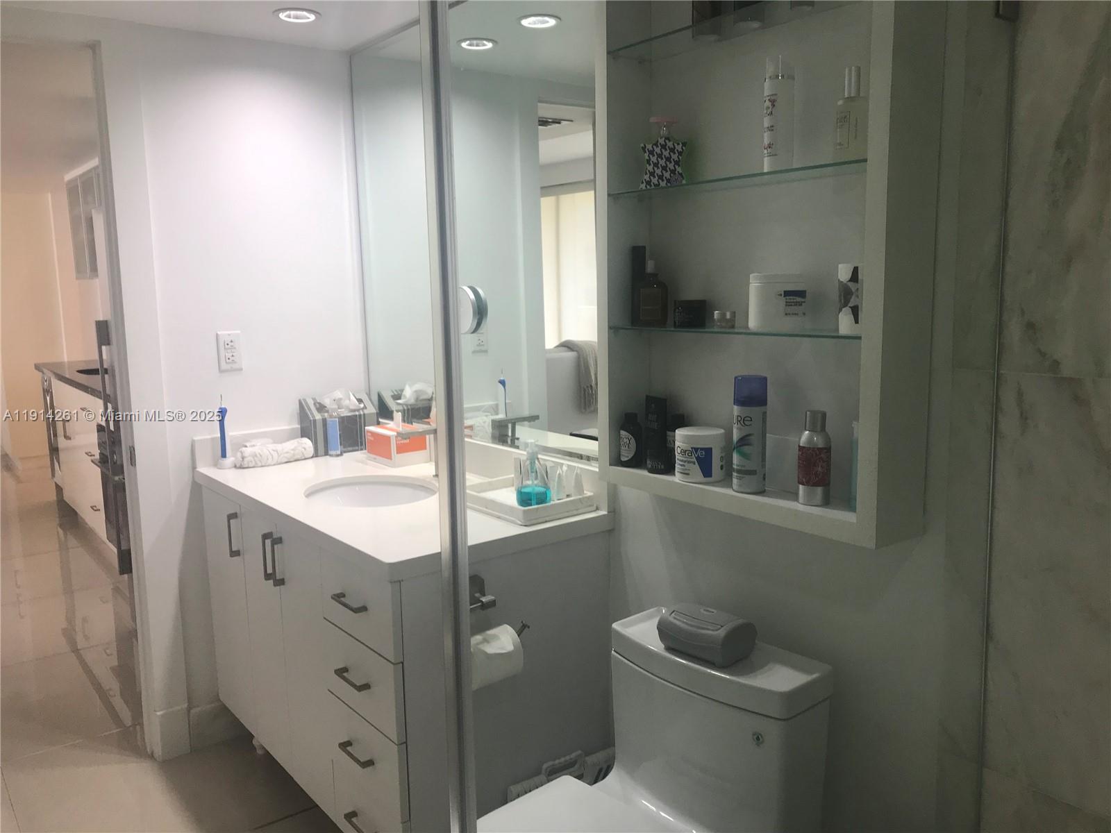 2951 S Bayshore Dr #904, Miami FL 33133