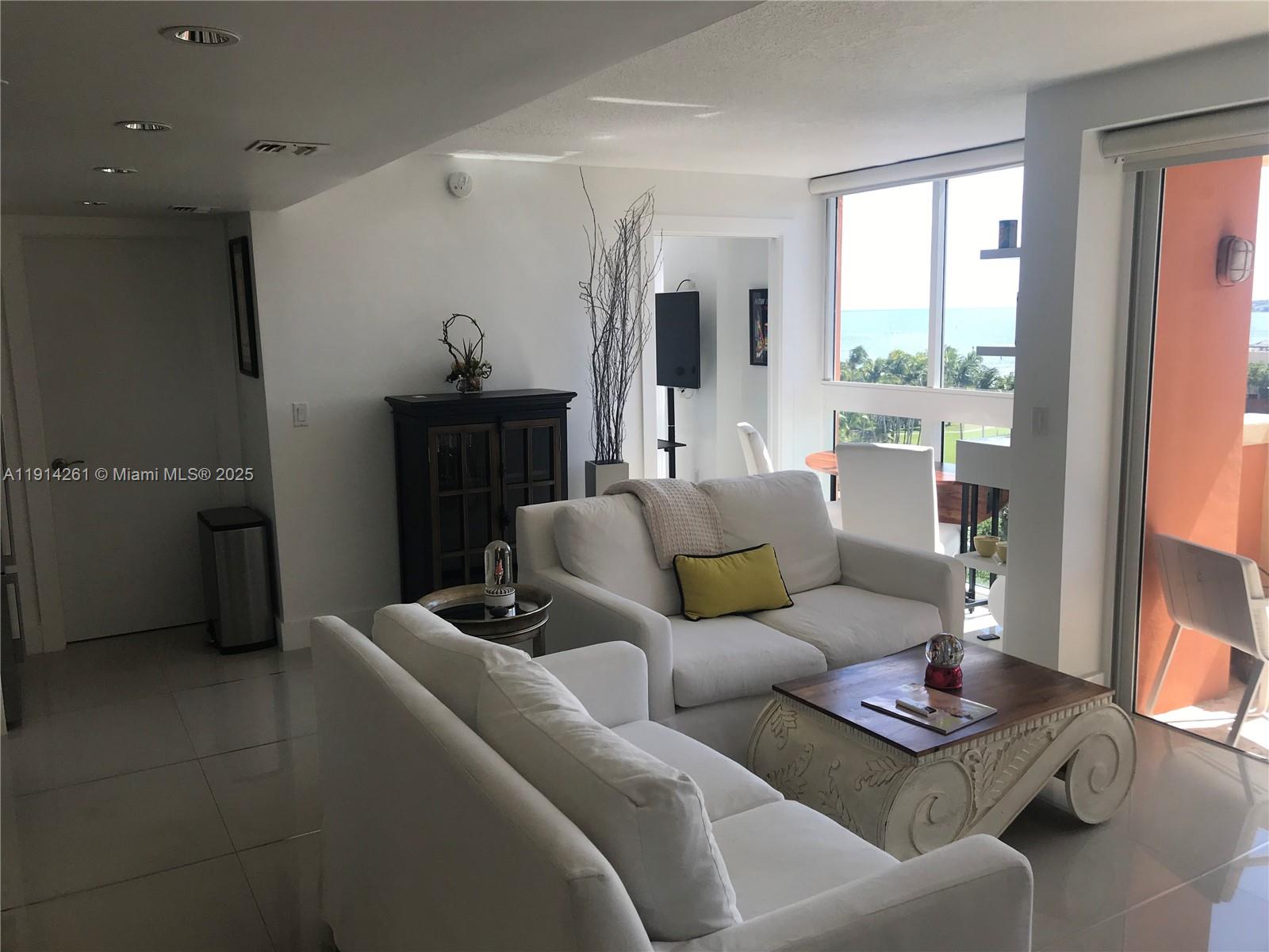 2951 S Bayshore Dr #904, Miami FL 33133