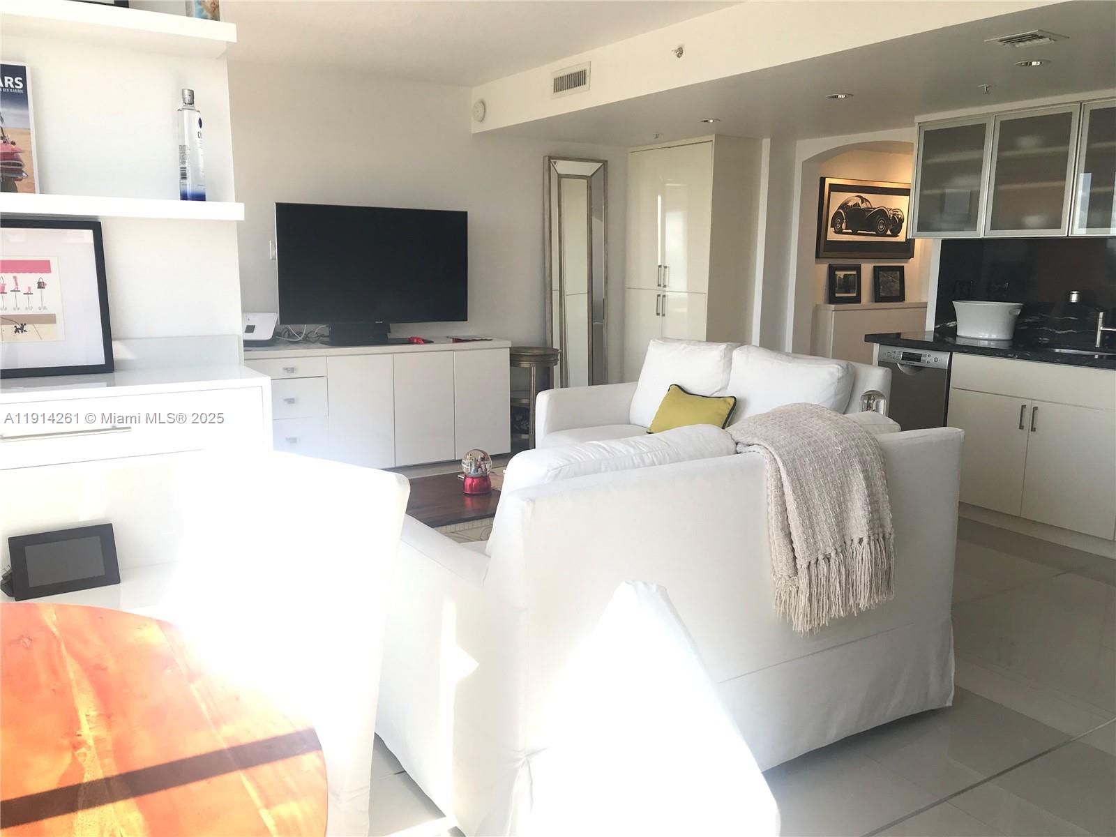 2951 S Bayshore Dr #904, Miami FL 33133