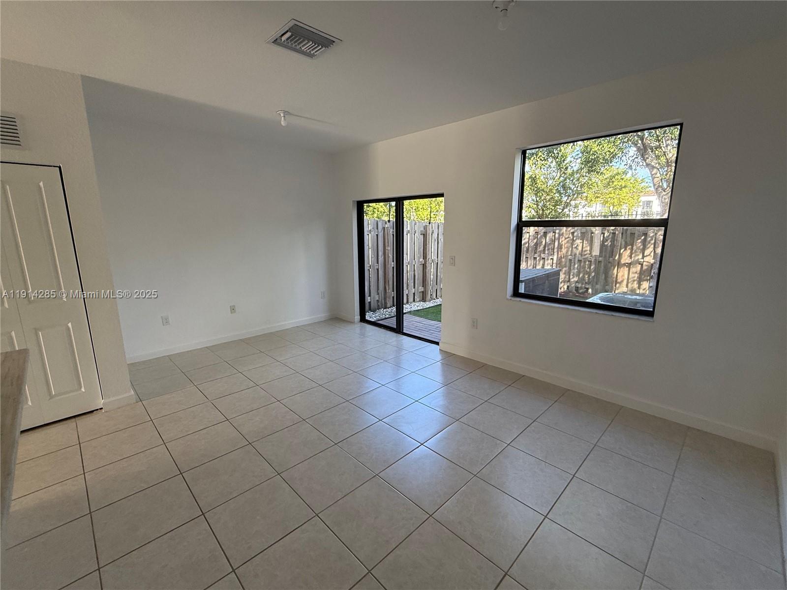 685 NE 208th Ter #685, Miami FL 33179