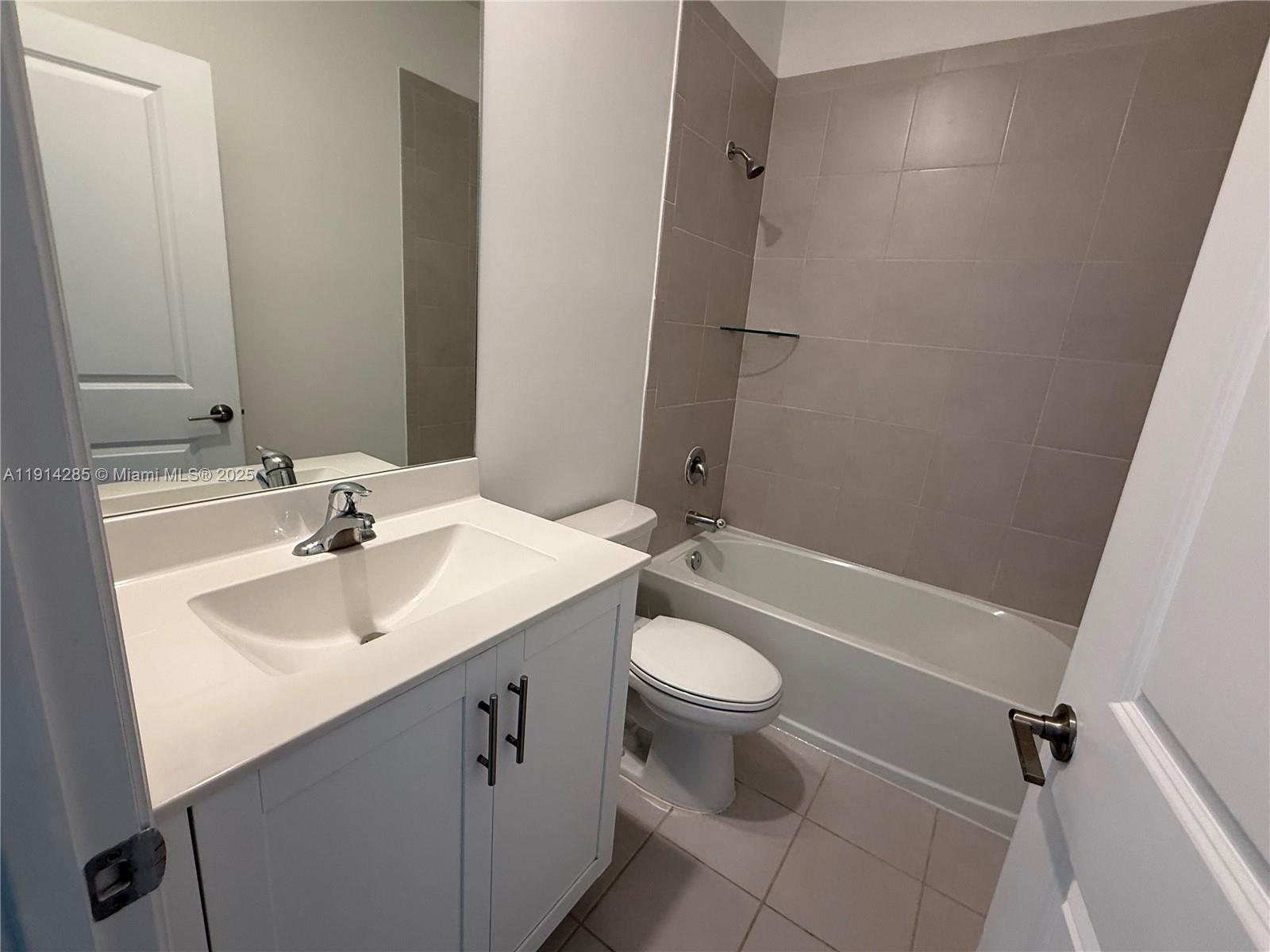 685 NE 208th Ter #685, Miami FL 33179