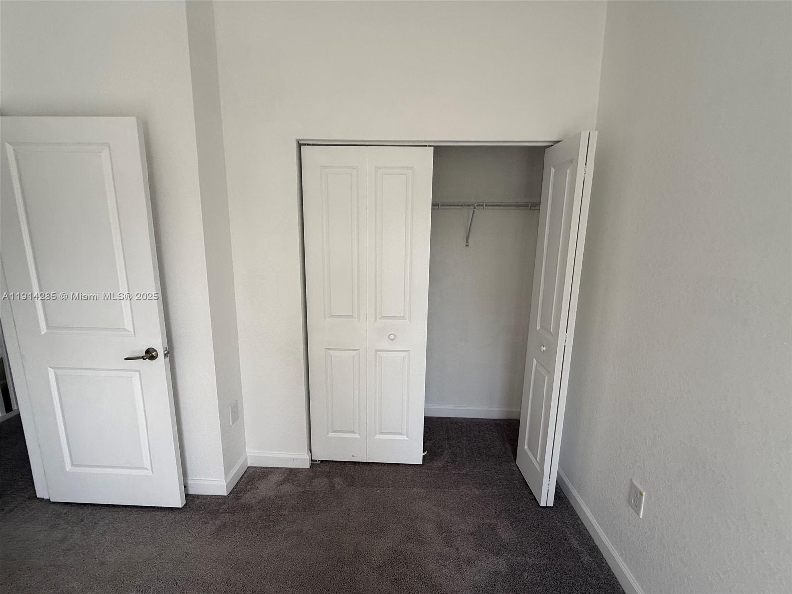 685 NE 208th Ter #685, Miami FL 33179