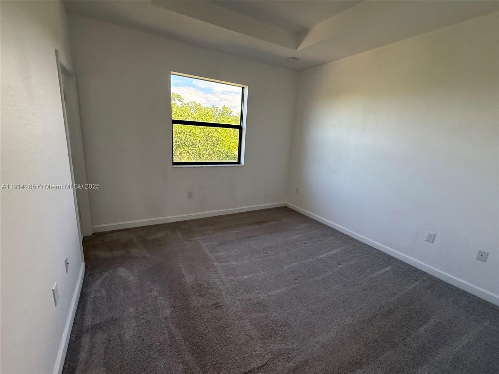 685 NE 208th Ter #685, Miami FL 33179