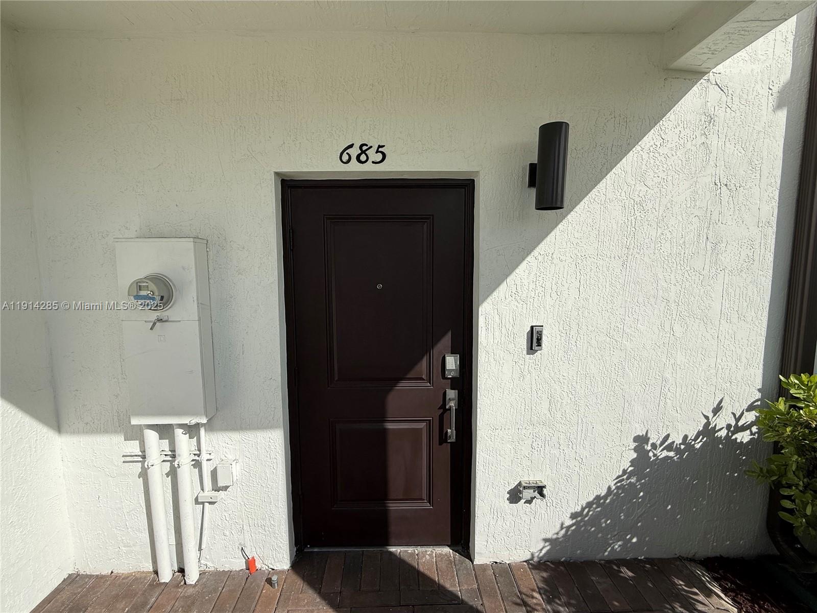 685 NE 208th Ter #685, Miami FL 33179
