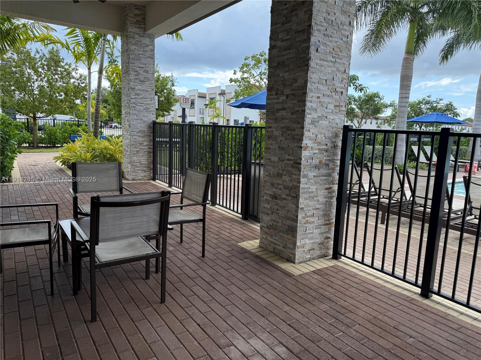 685 NE 208th Ter #685, Miami FL 33179