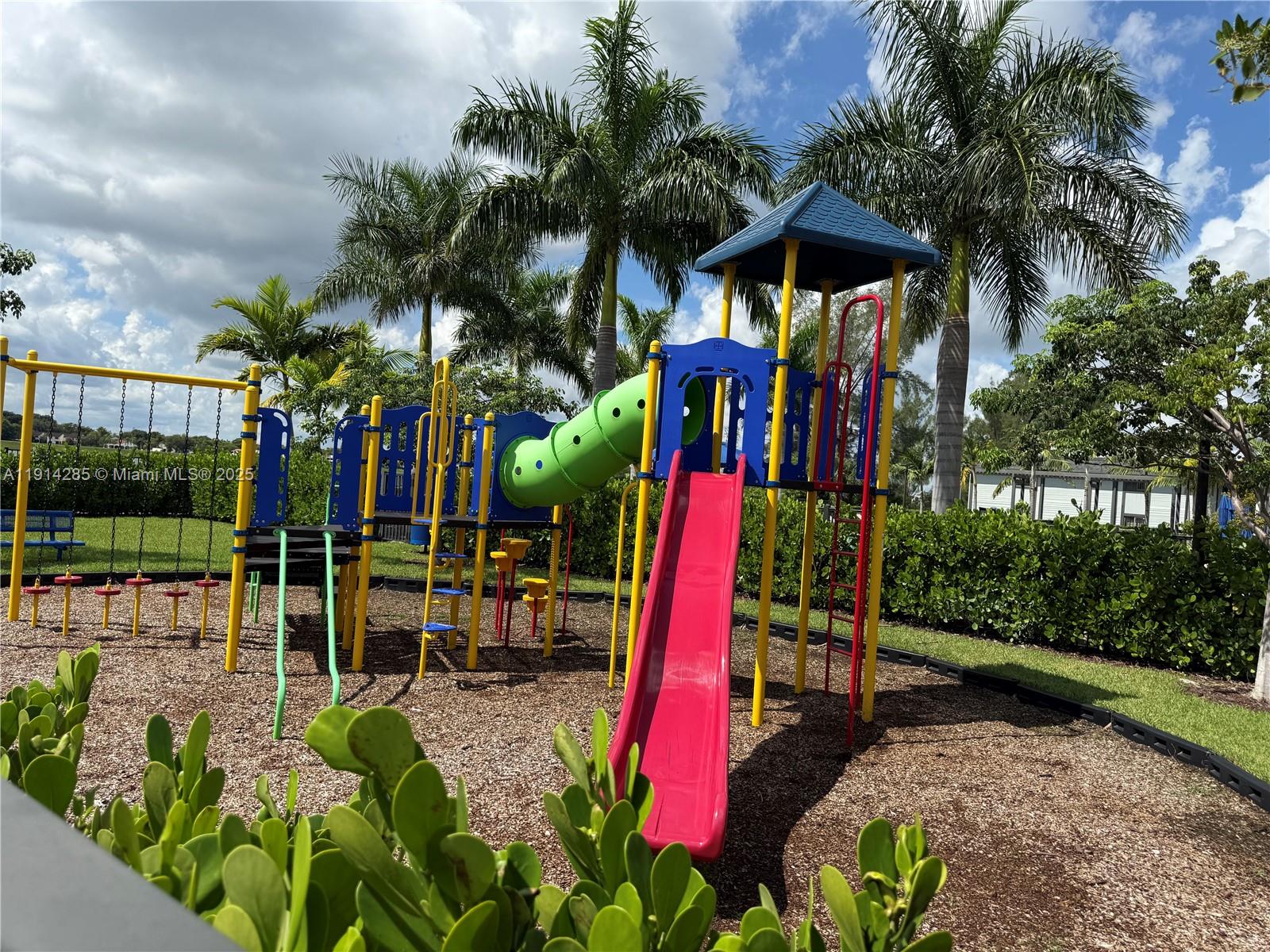 685 NE 208th Ter #685, Miami FL 33179