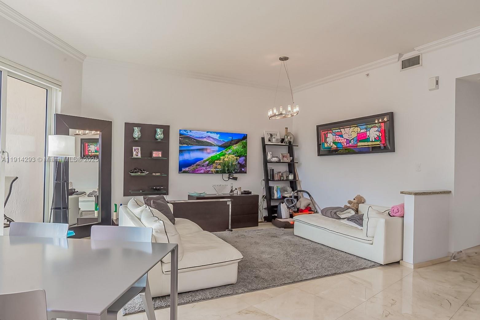 19900 E Country Club Dr #TS14, Aventura FL 33180