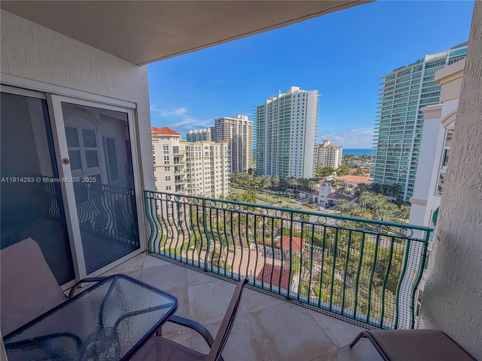 19900 E Country Club Dr #TS14, Aventura FL 33180