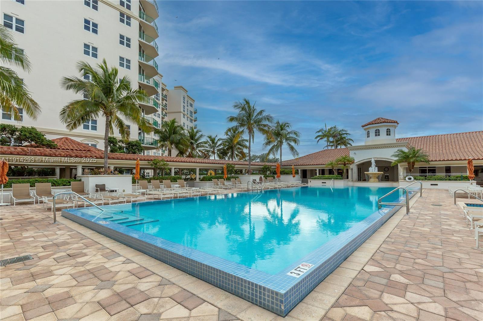 19900 E Country Club Dr #TS14, Aventura FL 33180
