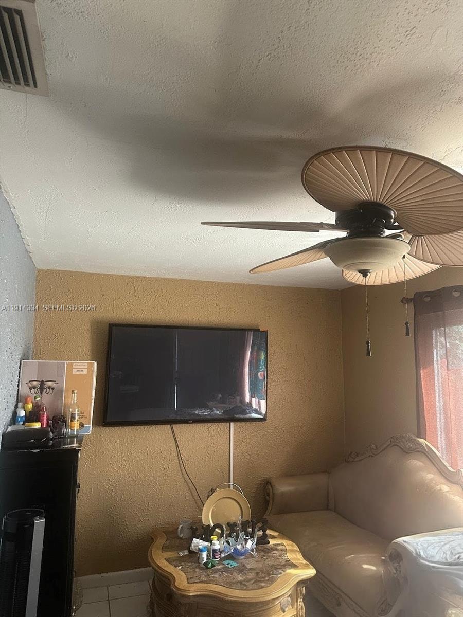 9530 Sunset Strip, Sunrise FL 33322