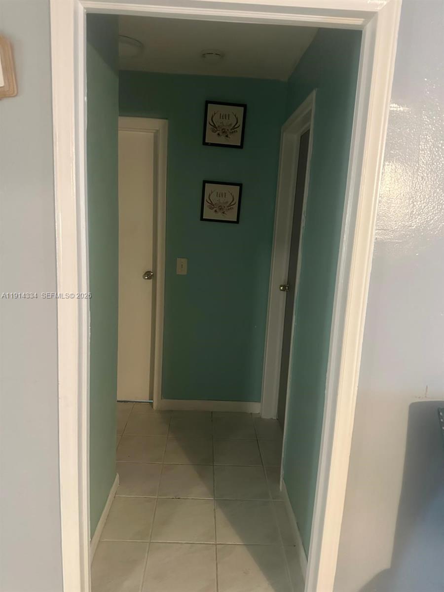 9530 Sunset Strip, Sunrise FL 33322