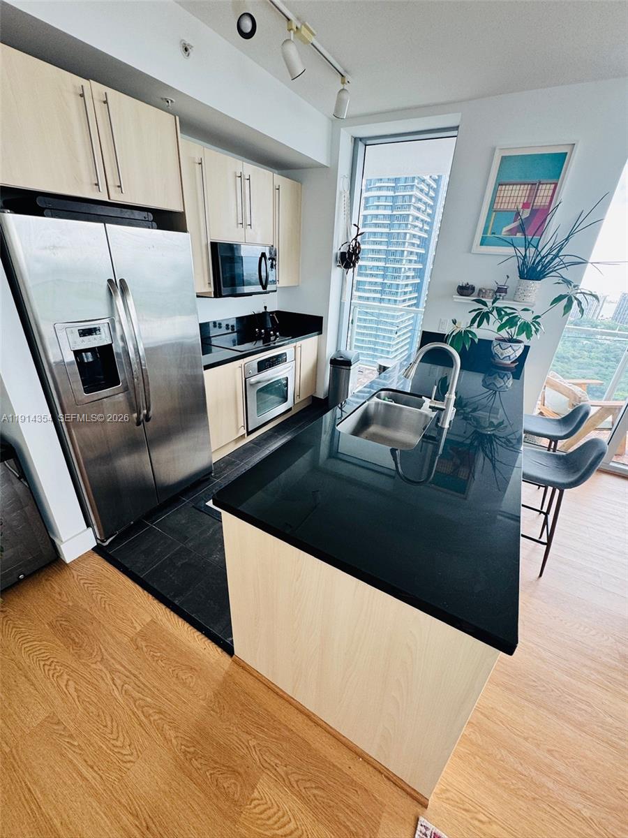 79 SW 12th St #3601-S, Miami FL 33130