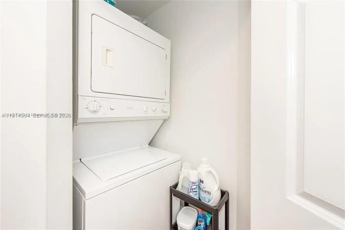 79 SW 12th St #3601-S, Miami FL 33130