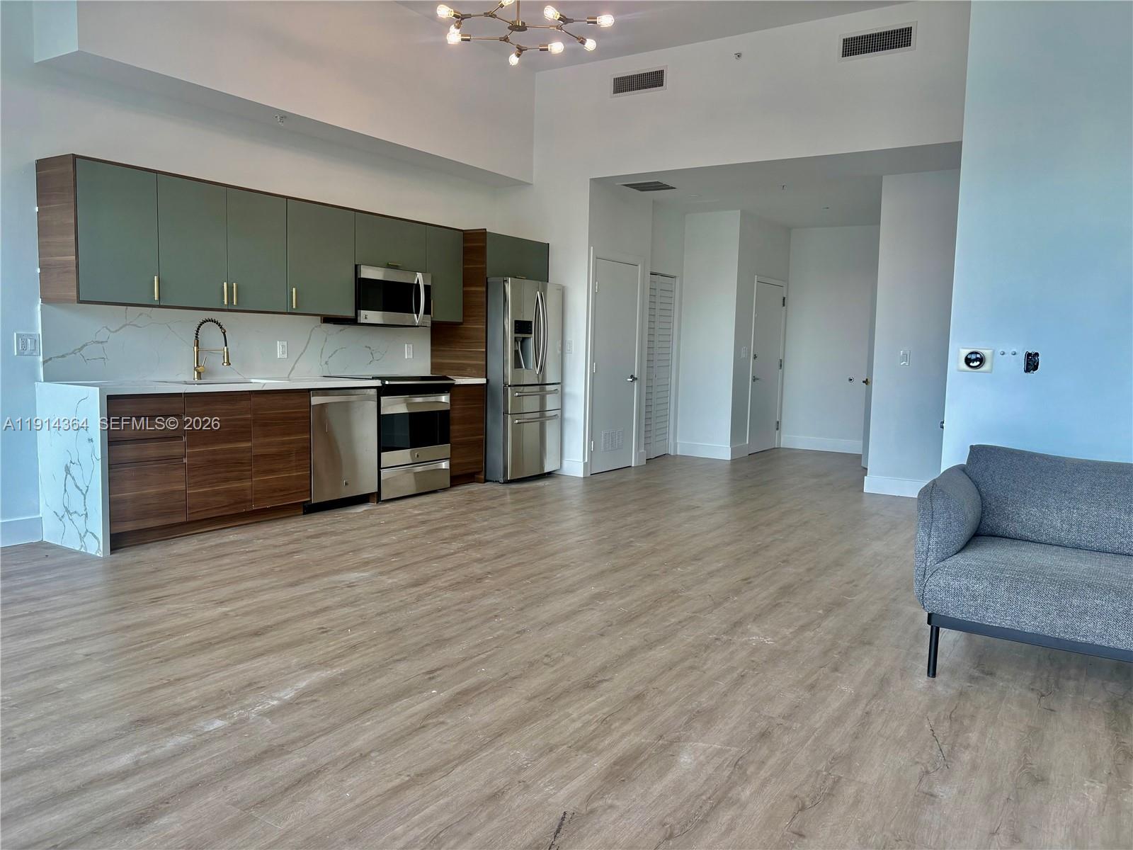 1800 N Bayshore Dr #306, Miami FL 33132
