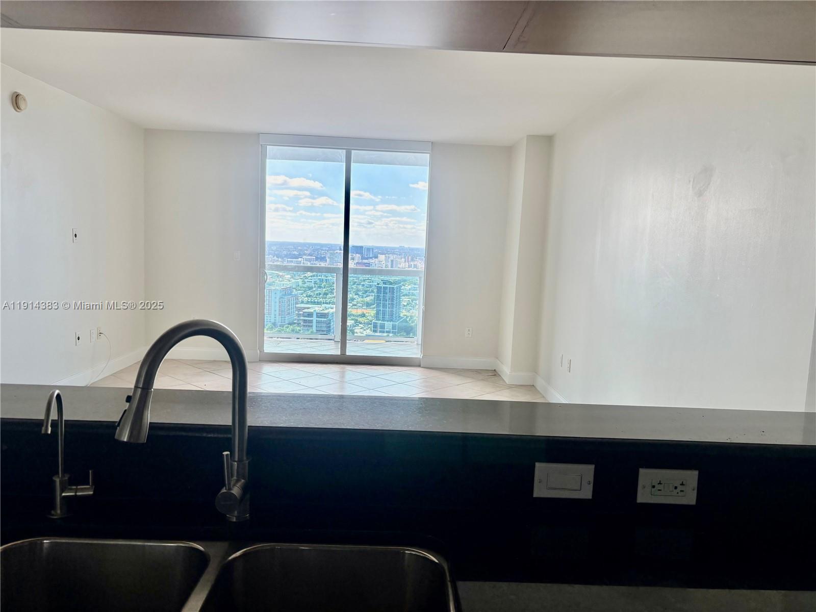 Miami FL 33132 - A11914383