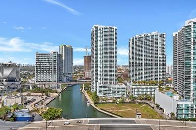 31 SE 5th St #2609, Miami FL 33131