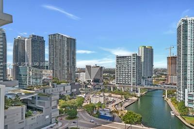 31 SE 5th St #2609, Miami FL 33131