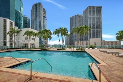 31 SE 5th St #2609, Miami FL 33131