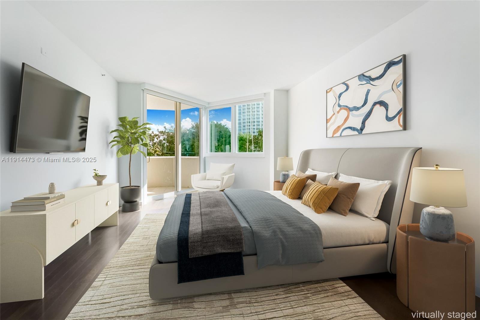 300 S Pointe Dr #405, Miami Beach FL 33139