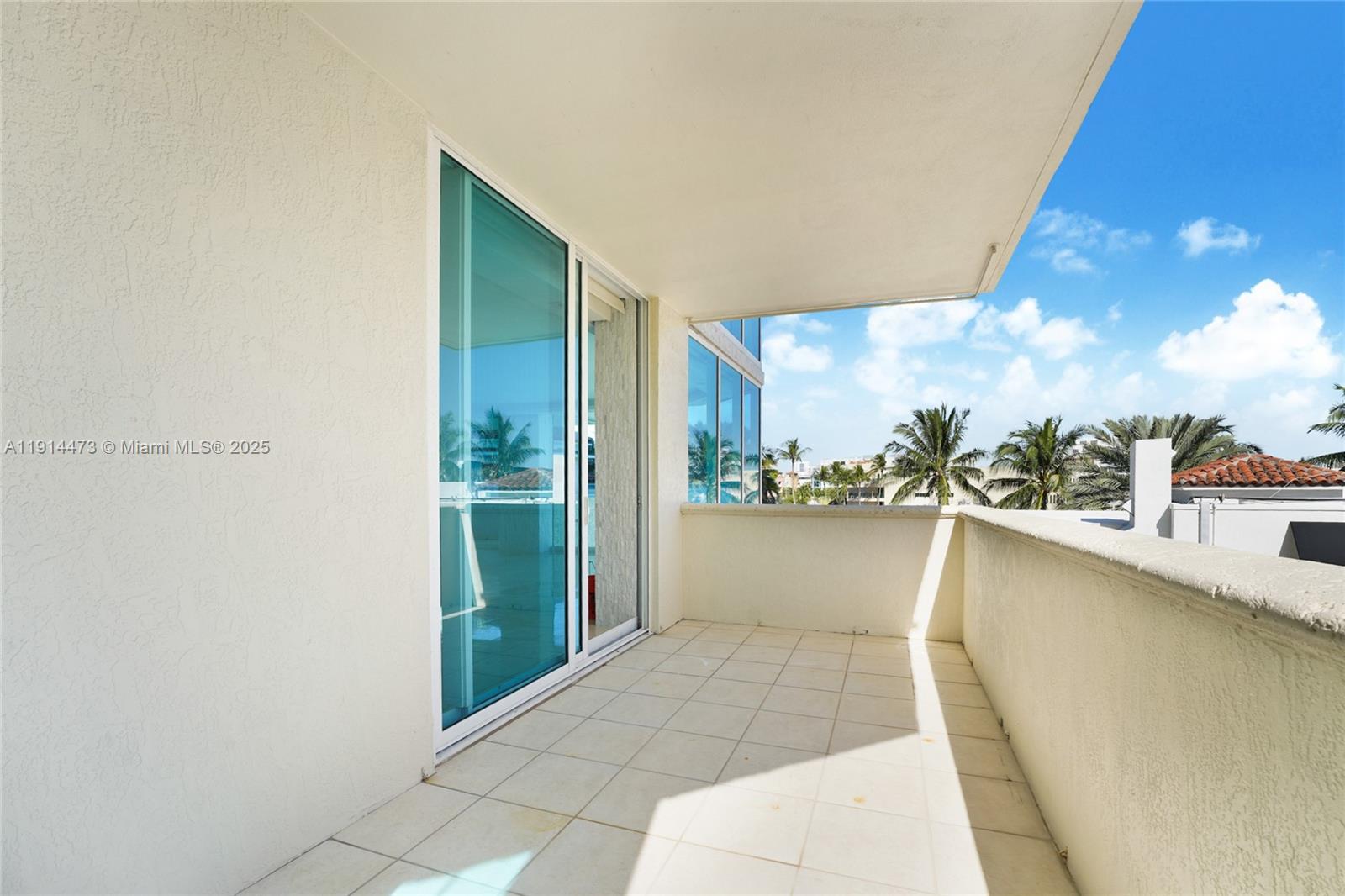 300 S Pointe Dr #405, Miami Beach FL 33139