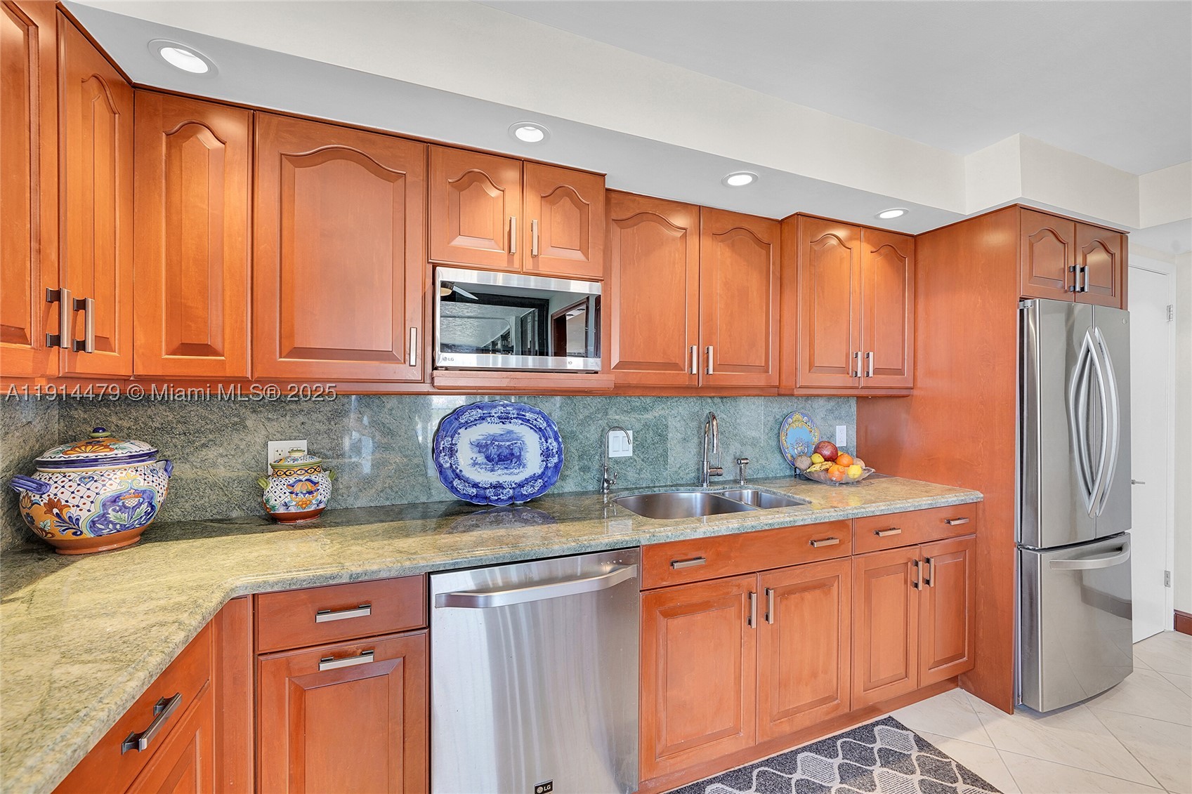 936 Intracoastal Dr #21A, Fort Lauderdale FL 33304