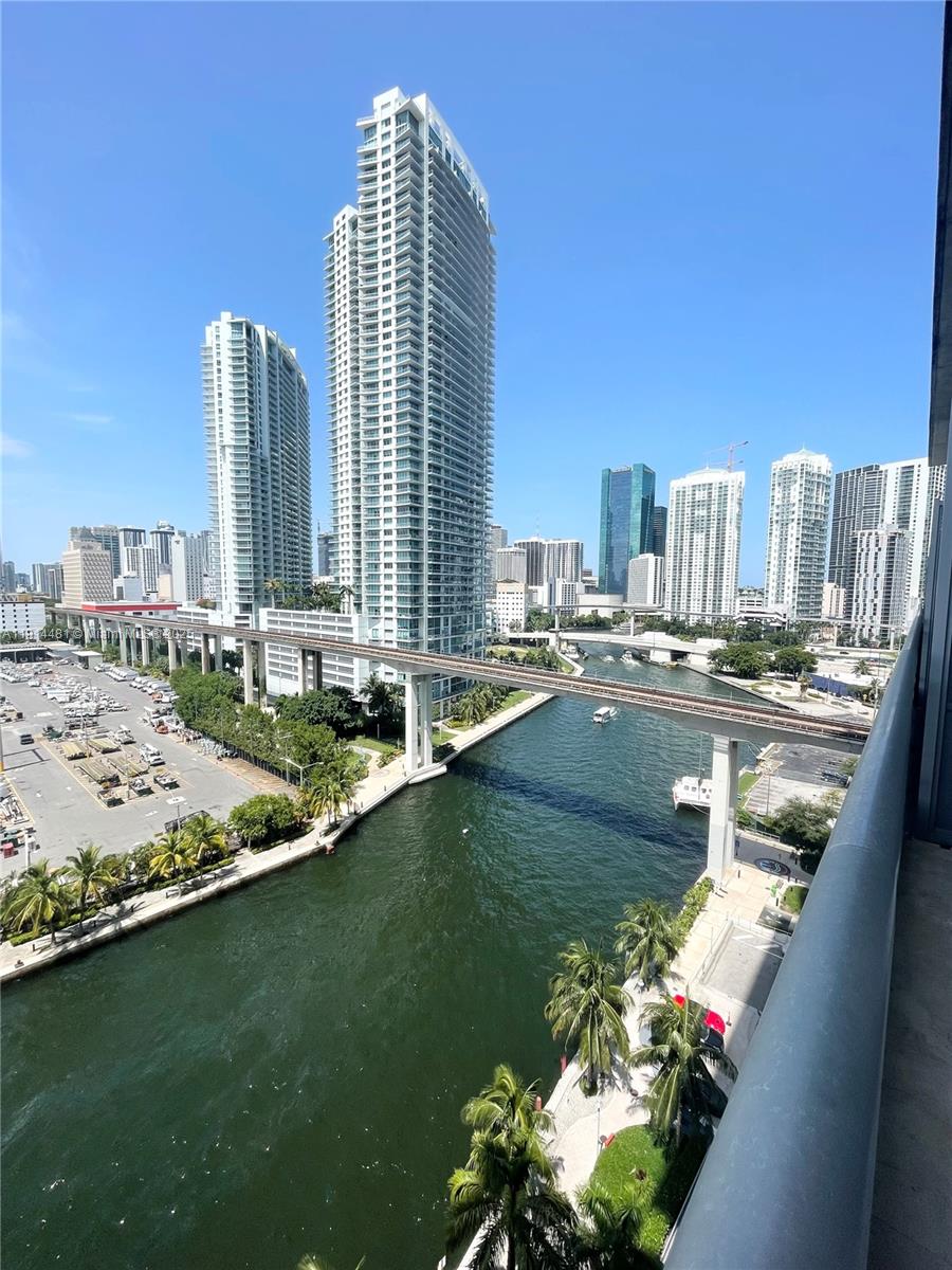 690 SW 1st Ct #1513, Miami FL 33130