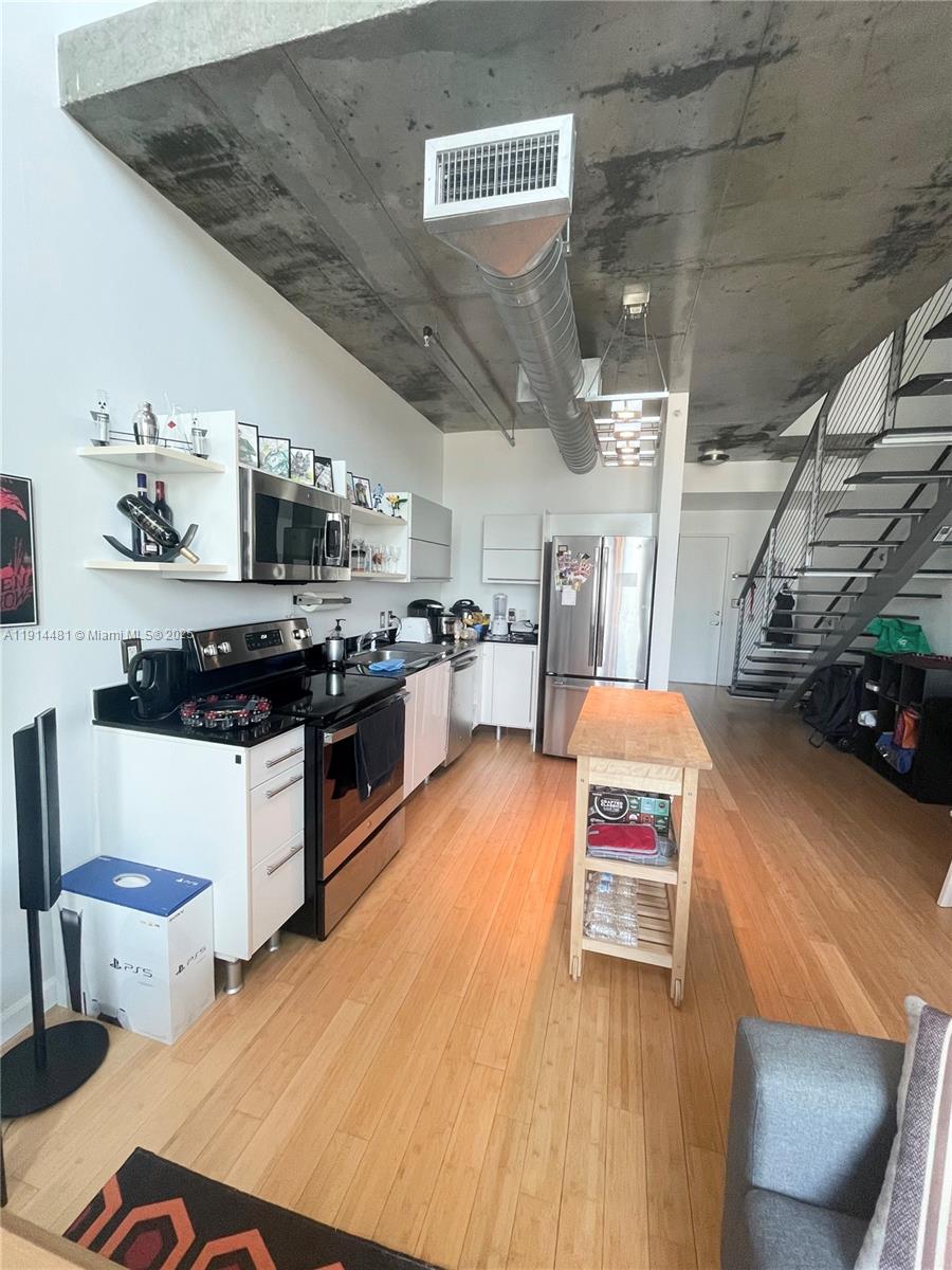 690 SW 1st Ct #1513, Miami FL 33130
