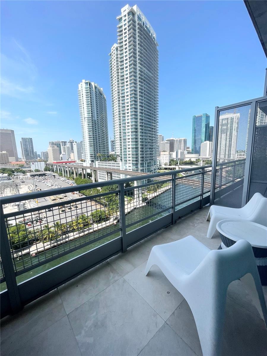 690 SW 1st Ct #1513, Miami FL 33130