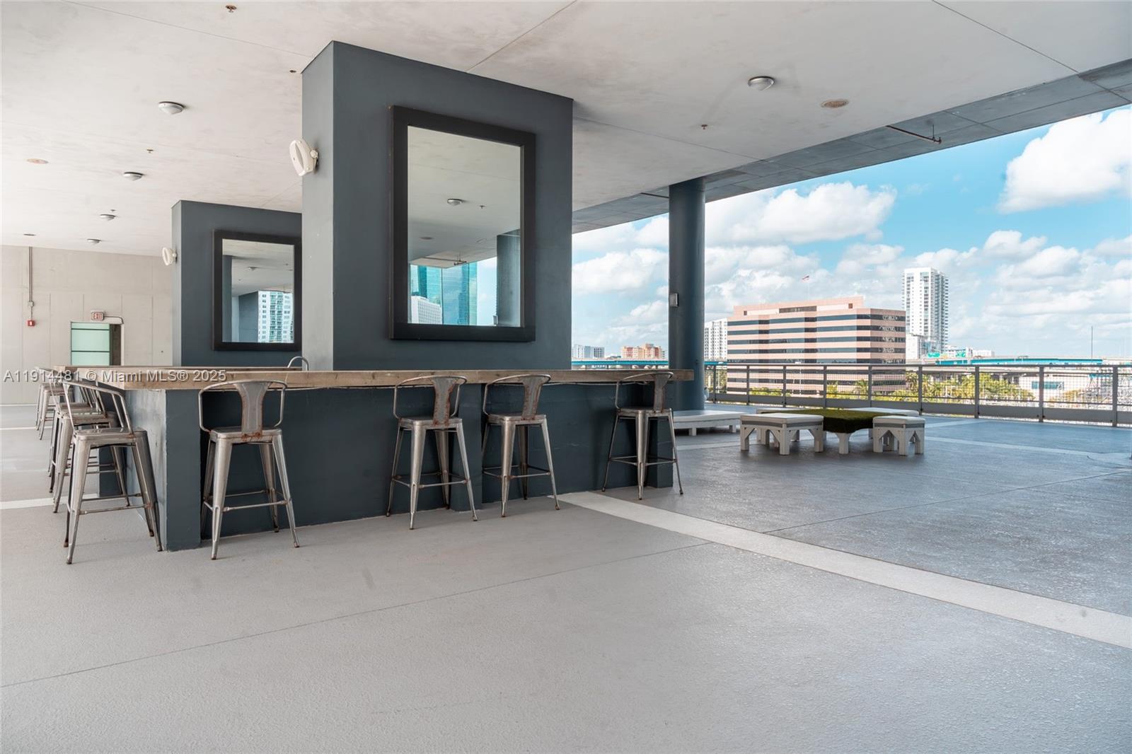 690 SW 1st Ct #1513, Miami FL 33130