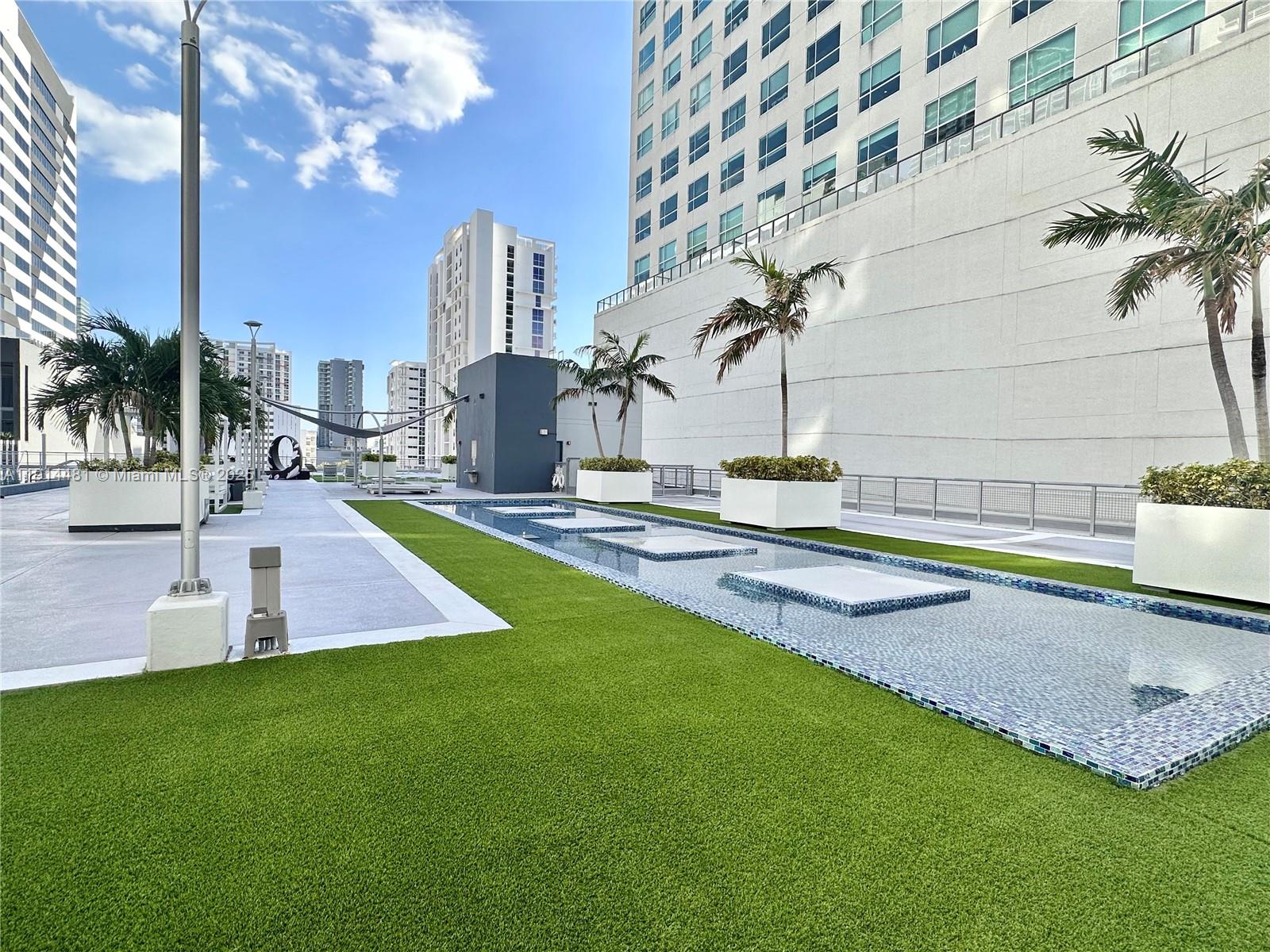 690 SW 1st Ct #1513, Miami FL 33130